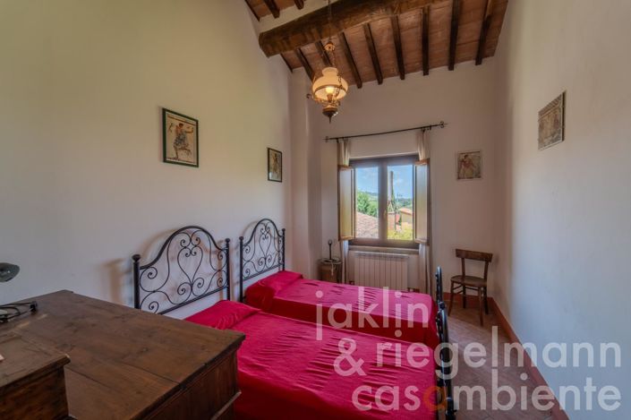 Image No.50-Maison de campagne de 10 chambres à vendre à Fratta Todina