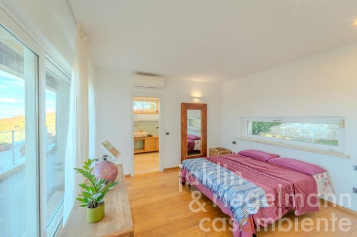 Image No.41-Maison de campagne de 5 chambres à vendre à Todi