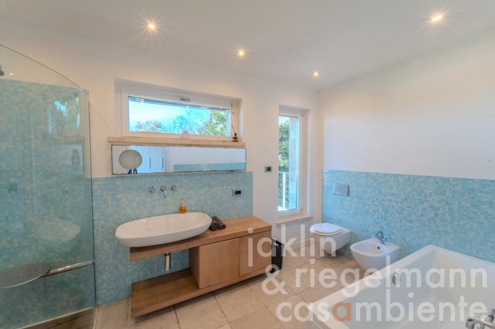 Image No.44-Maison de campagne de 5 chambres à vendre à Todi