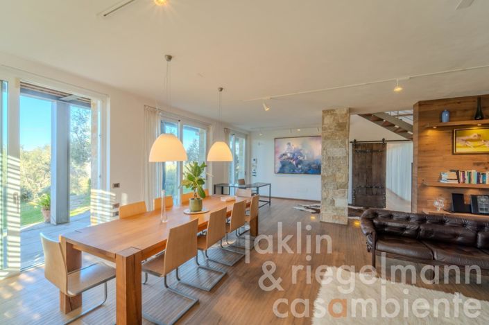 Image No.50-5 Bed Country House for sale