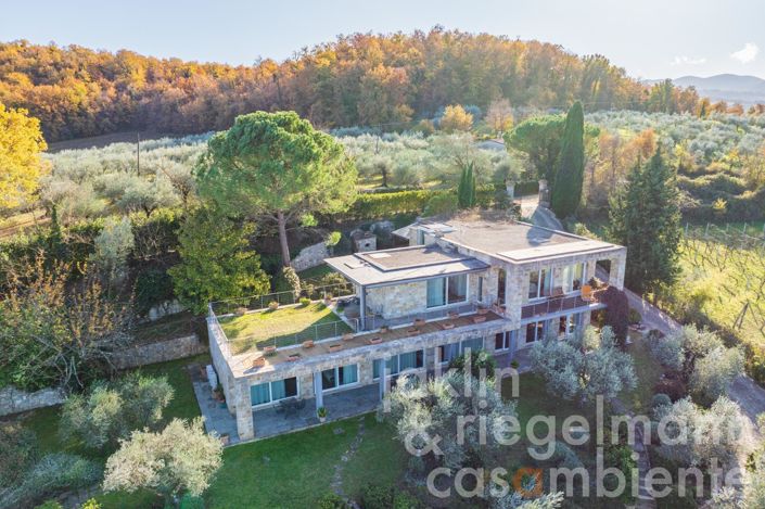 Image No.6-Maison de campagne de 5 chambres à vendre à Todi