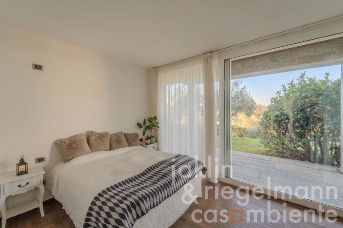 Image No.58-5 Bed Country House for sale