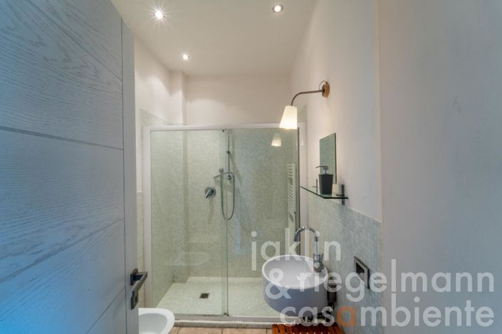 Image No.60-Maison de campagne de 5 chambres à vendre à Todi