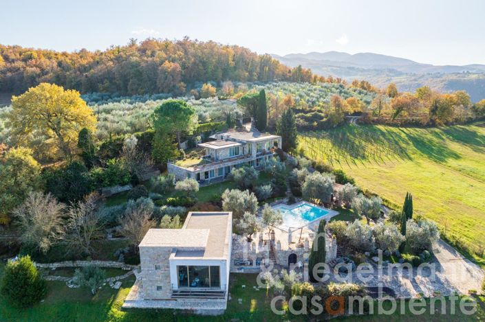 Image No.7-Maison de campagne de 5 chambres à vendre à Todi