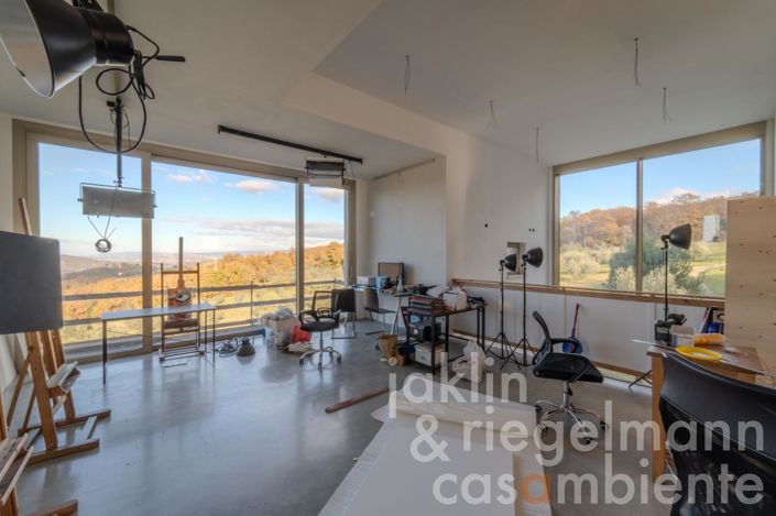 Image No.65-5 Bed Country House for sale