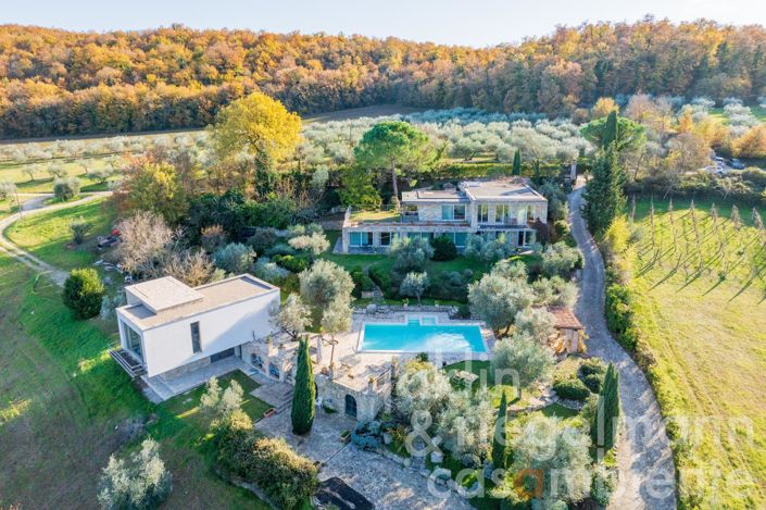 Image No.8-5 Bed Country House for sale