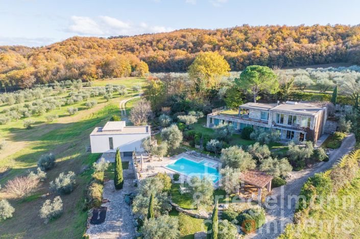 Image No.9-5 Bed Country House for sale