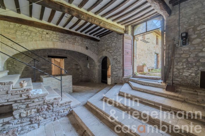 Image No.18-6 Bed Country House for sale