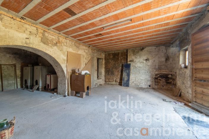 Image No.19-6 Bed Country House for sale