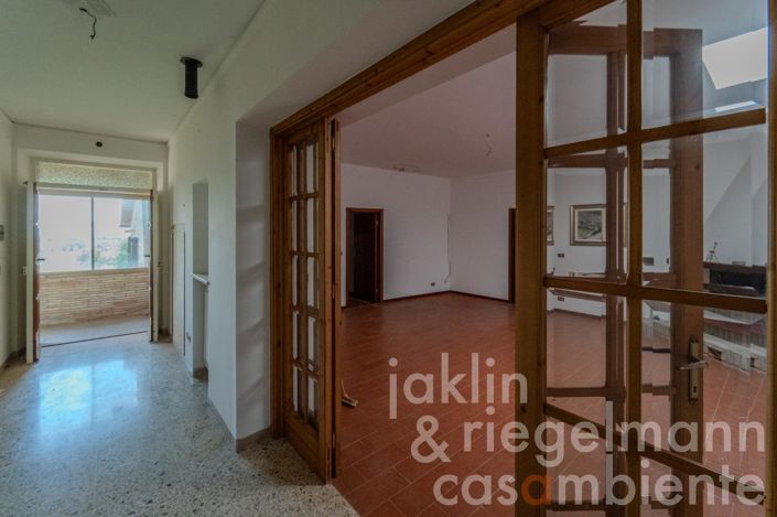 Image No.27-6 Bed Country House for sale