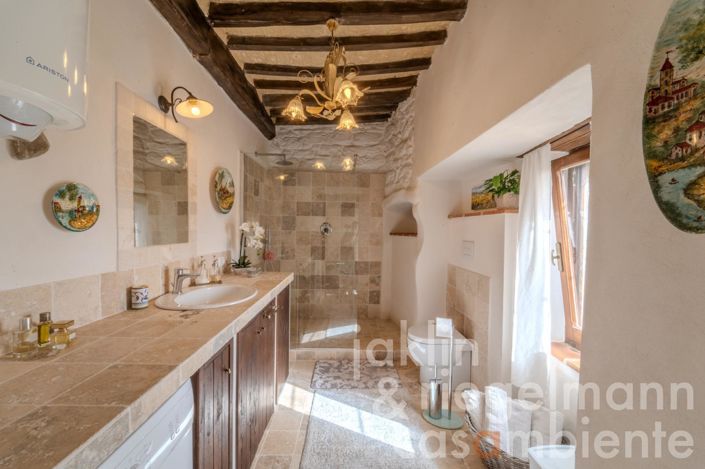 Image No.11-Appartement de 3 chambres à vendre à Umbertide