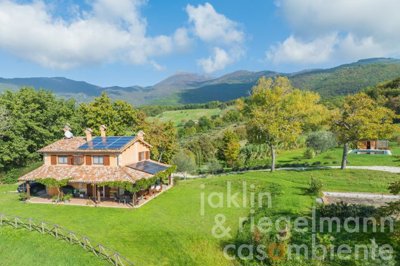 67408cc309050m416815