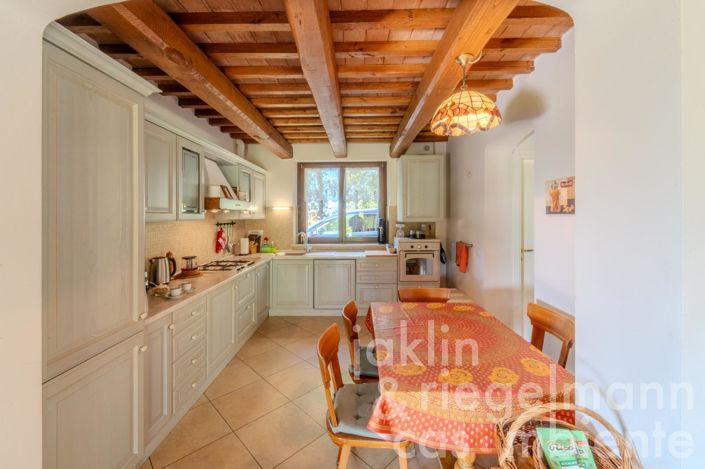 Image No.26-Maison de campagne de 6 chambres à vendre à Matelica