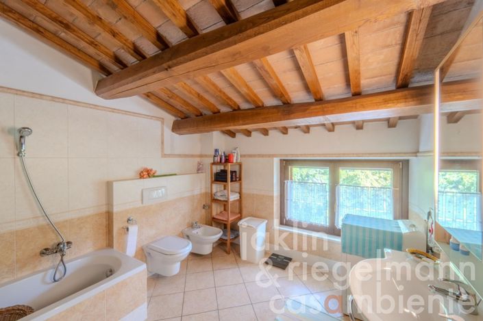 Image No.36-Maison de campagne de 6 chambres à vendre à Matelica