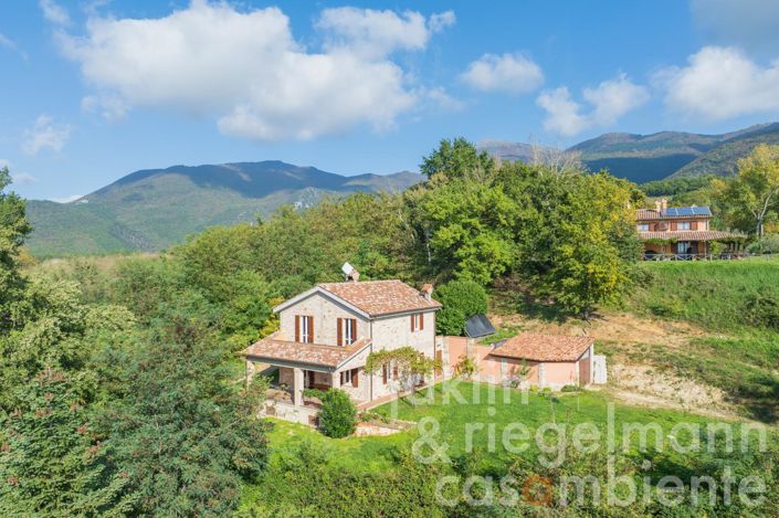 Image No.39-Maison de campagne de 6 chambres à vendre à Matelica