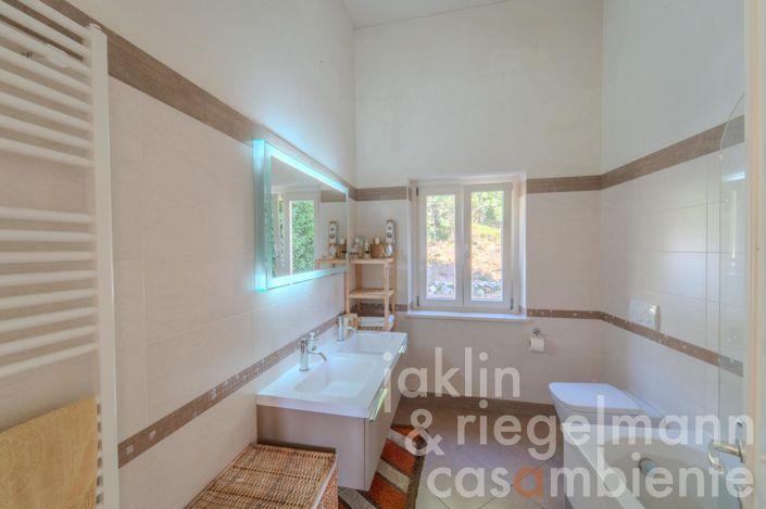 Image No.52-Maison de campagne de 6 chambres à vendre à Matelica