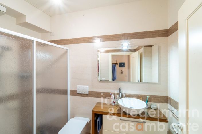 Image No.53-Maison de campagne de 6 chambres à vendre à Matelica