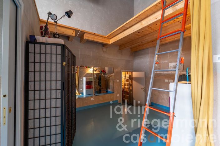 Image No.6-Studio for sale