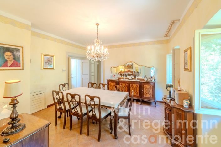 Image No.36-6 Bed Country House for sale