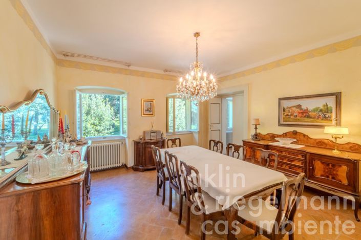 Image No.38-6 Bed Country House for sale