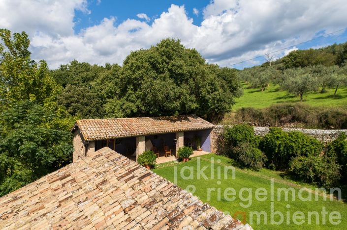 Image No.10-8 Bed Country House for sale