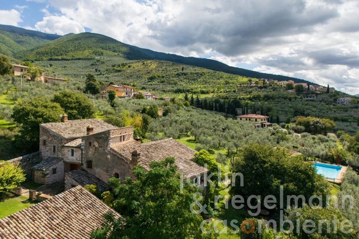 Image No.15-Maison de campagne de 8 chambres à vendre à Trevi