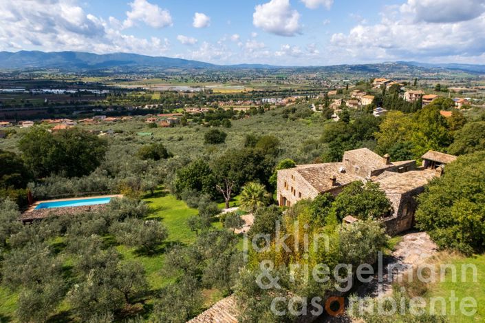 Image No.2-8 Bed Country House for sale