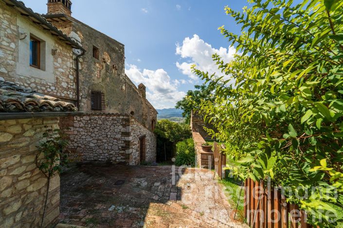 Image No.30-8 Bed Country House for sale