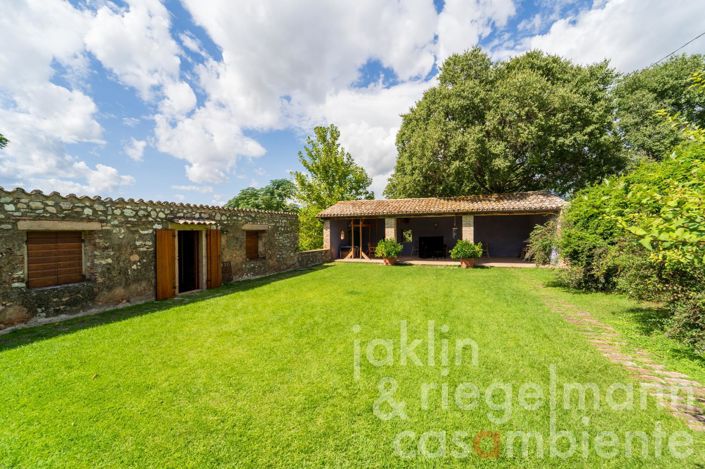 Image No.31-Maison de campagne de 8 chambres à vendre à Trevi