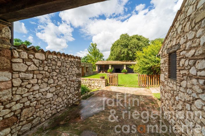 Image No.39-8 Bed Country House for sale