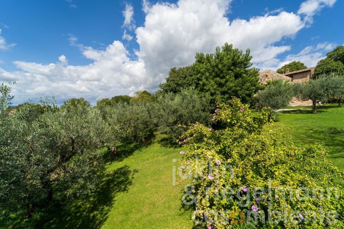 Image No.54-Maison de campagne de 8 chambres à vendre à Trevi