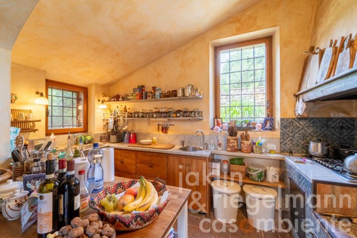 Image No.62-8 Bed Country House for sale