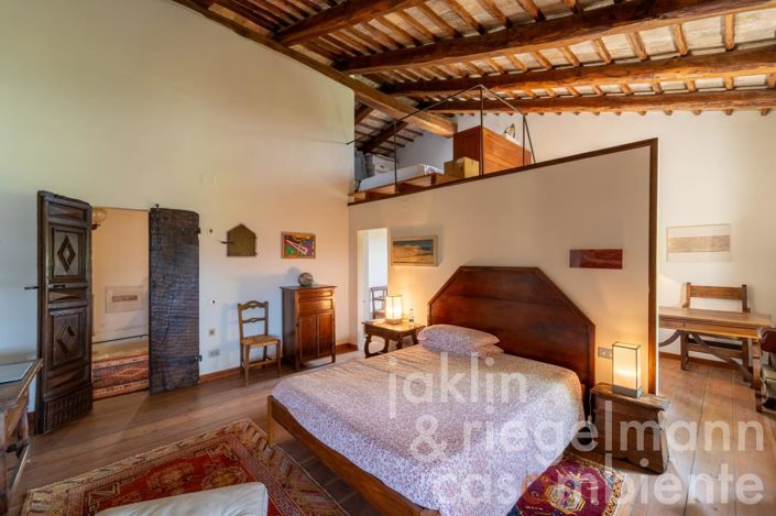 Image No.67-8 Bed Country House for sale