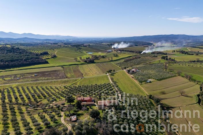 Image No.11-9 Bed Farmhouse for sale