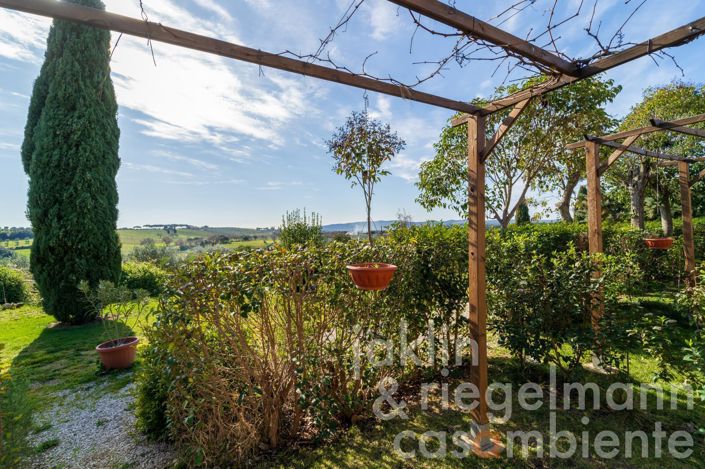 Image No.23-9 Bed Farmhouse for sale