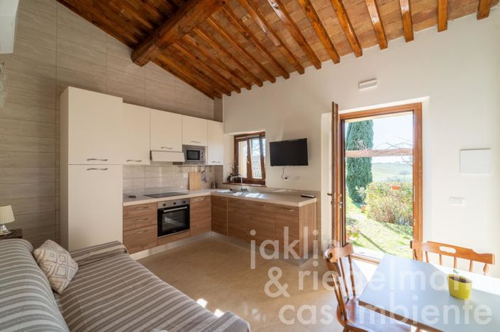 Image No.39-9 Bed Farmhouse for sale