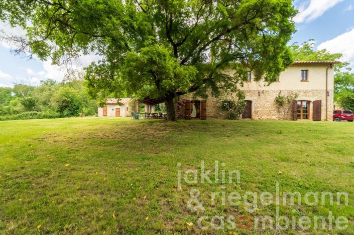 Image No.11-Maison de campagne de 5 chambres à vendre à San Gemini