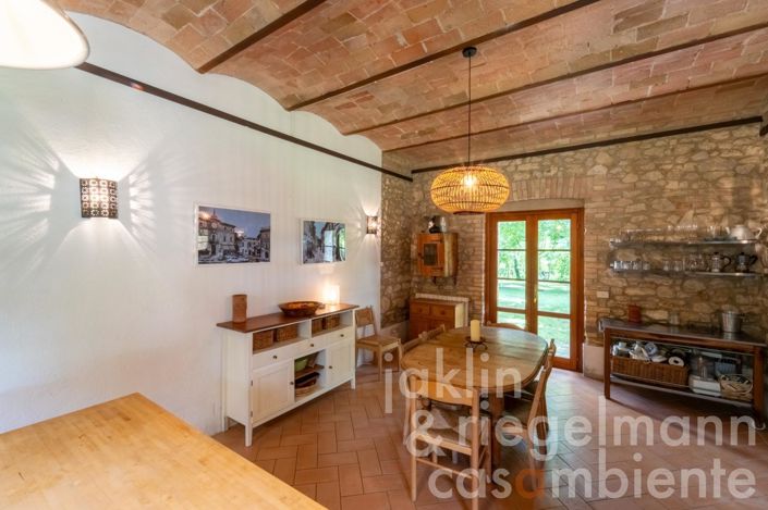 Image No.23-Maison de campagne de 5 chambres à vendre à San Gemini