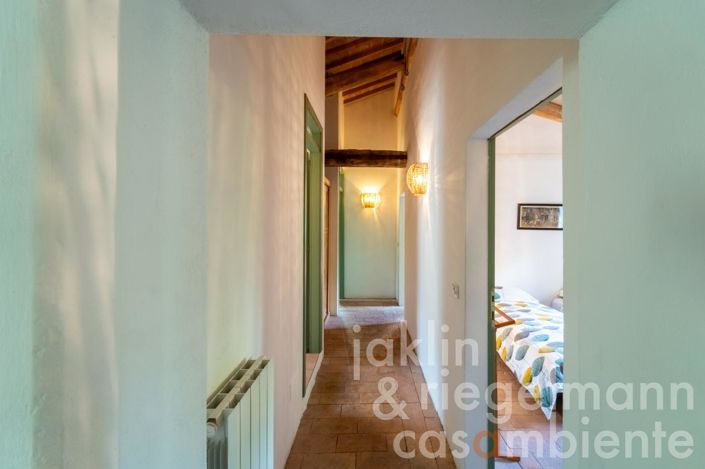 Image No.27-5 Bed Country House for sale