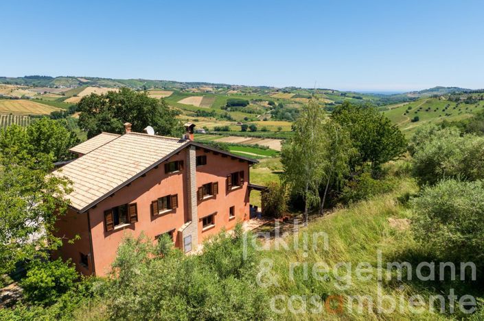 Image No.4-8 Bed Country House for sale