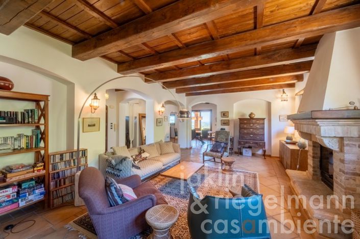 Image No.45-8 Bed Country House for sale