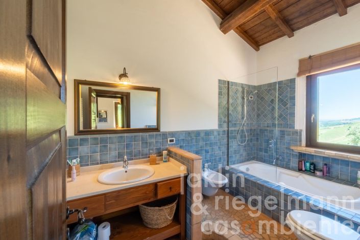 Image No.62-8 Bed Country House for sale