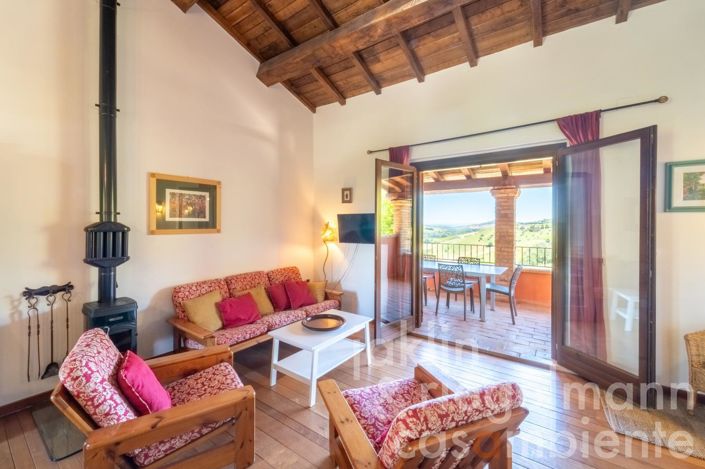 Image No.77-8 Bed Country House for sale