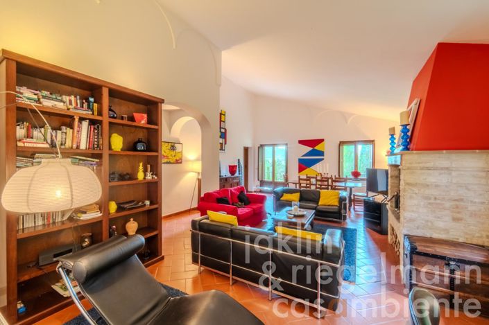 Image No.19-3 Bed Country House for sale