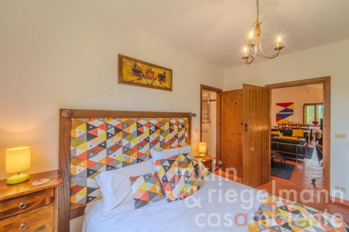 Image No.29-Maison de campagne de 3 chambres à vendre à Marsciano