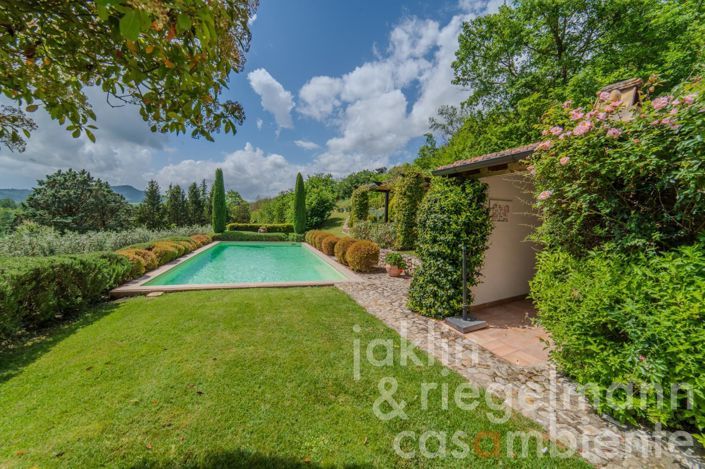 Image No.37-3 Bed Country House for sale