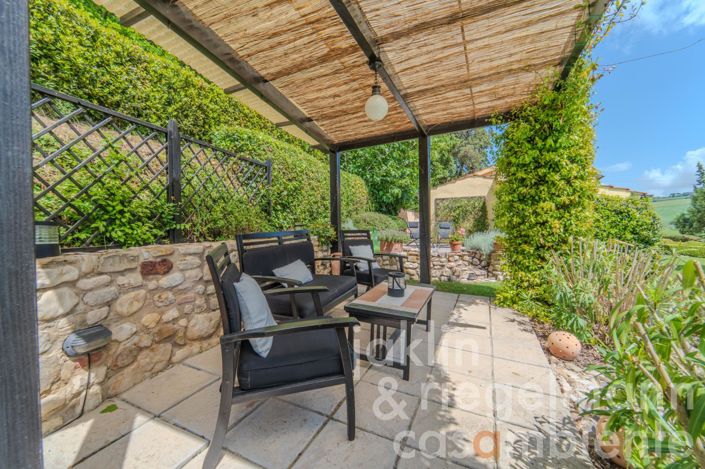 Image No.44-Maison de campagne de 3 chambres à vendre à Marsciano