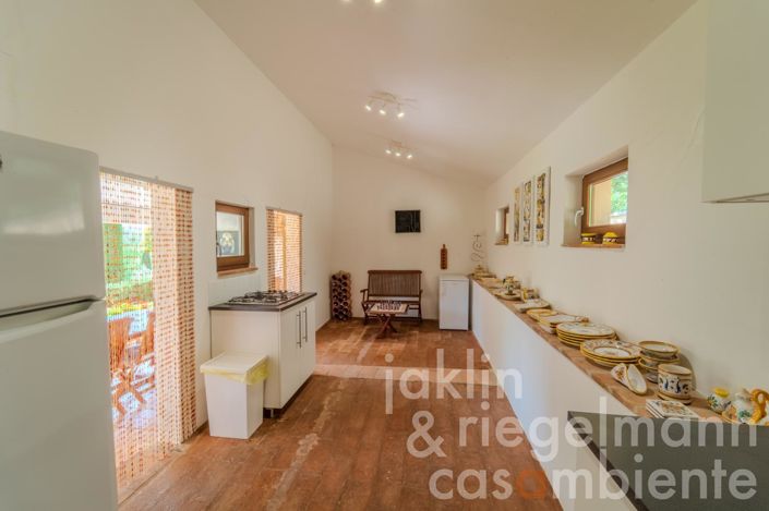 Image No.53-3 Bed Country House for sale