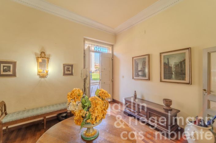 Image No.11-3 Bed Townhouse for sale