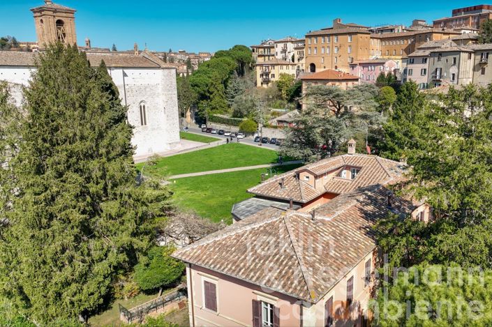 Image No.3-3 Bed Townhouse for sale